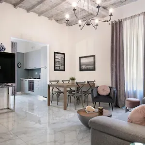 san-niccolo-luxury-apartment.it-tuscanyhotel.com/