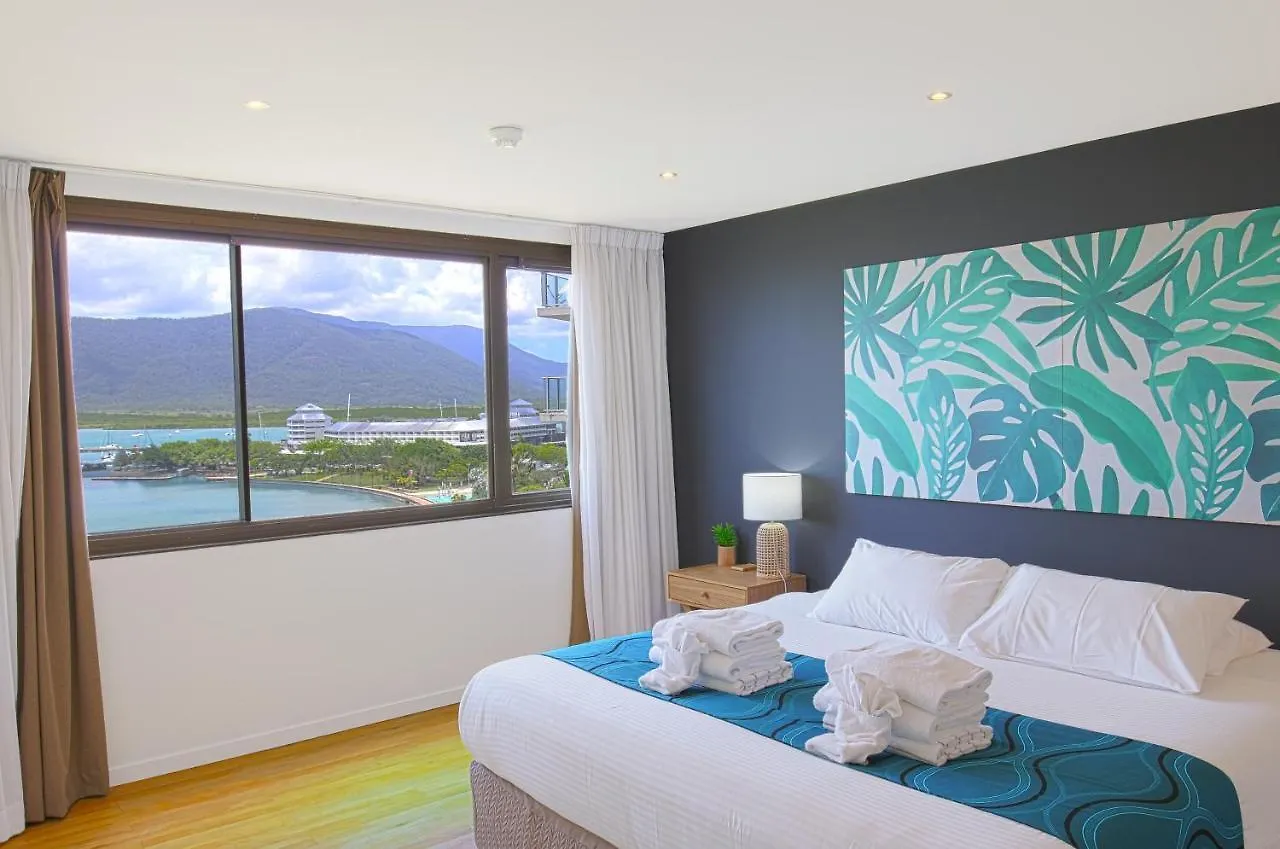 Cairns Aquarius Aparthotel 5*,  Australia